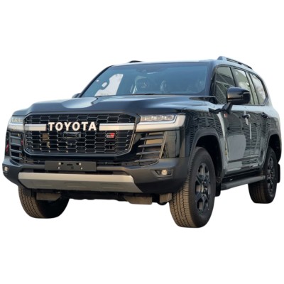 Toyota Land Cruiser VXR 2025
